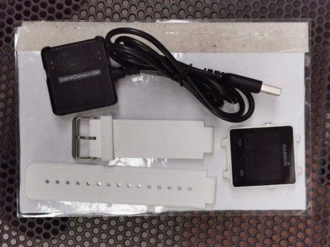 Garmin Vivoactive biały