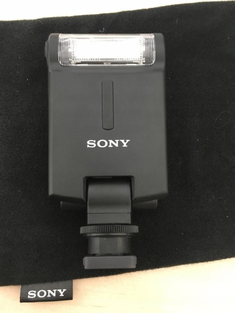 Lampa błyskowa Sony HVL-F20M