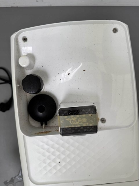 Automatyczny ekspres ciśnieniowy Philips EP3243/50 1500 W biały SERIES 3200