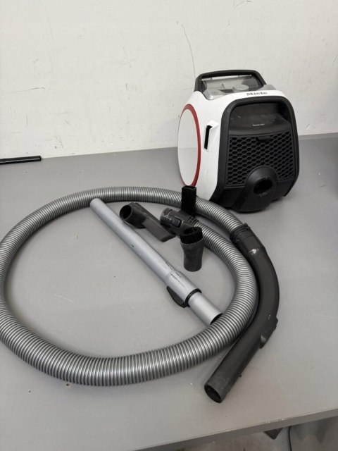 Odkurzacz bezworkowy Miele Boost CX1 PowerLine