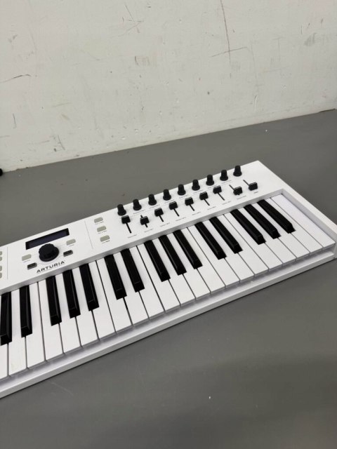 Klawiatura sterująca Arturia KeyLab Essential 61 biała