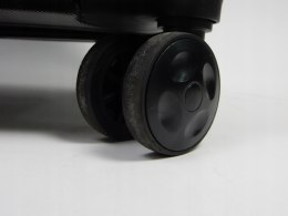 Walizka podróżna Amazon Basics 45 x 27 x 67 cm CZARNA