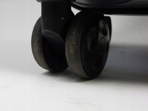 Walizka podróżna Amazon Basics 45 x 27 x 67 cm CZARNA