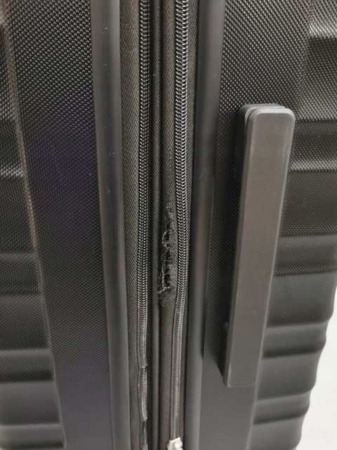 Walizka podróżna Amazon Basics 45 x 27 x 67 cm CZARNA