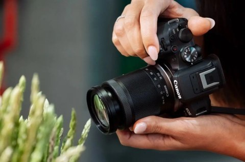 Aparat bezlusterkowy Canon EOS R10 + RF-S 18-45 mm F4,5-6,3