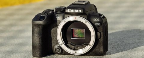 Aparat bezlusterkowy Canon EOS R10 + RF-S 18-45 mm F4,5-6,3