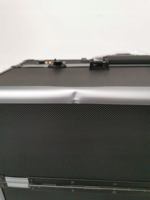 Twarda Walizka na dokumenty Essential Products Pro XL Black