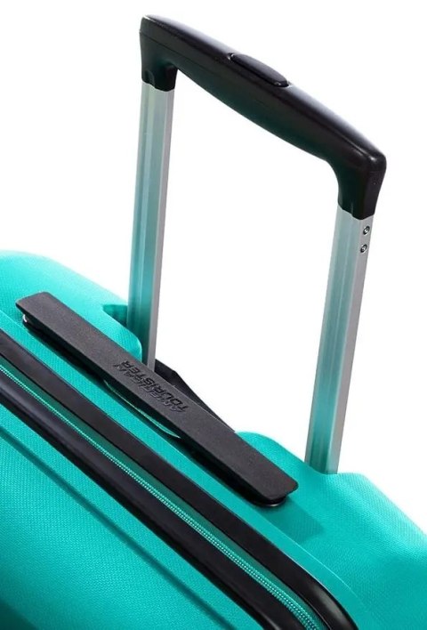 American Tourister Walizka twarda średnia polipropylen spinner M 57 l