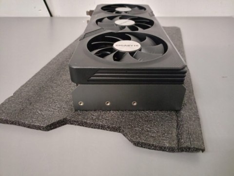 Karta graficzna Gigabyte RX 7700 XT 12 GB