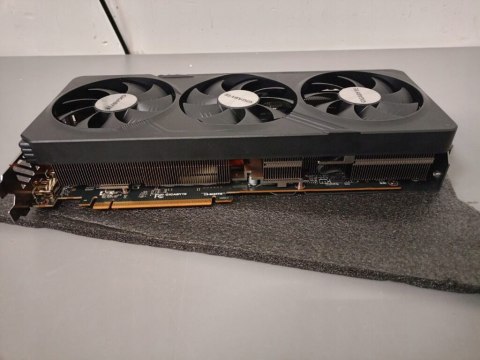 Karta graficzna Gigabyte RX 7700 XT 12 GB
