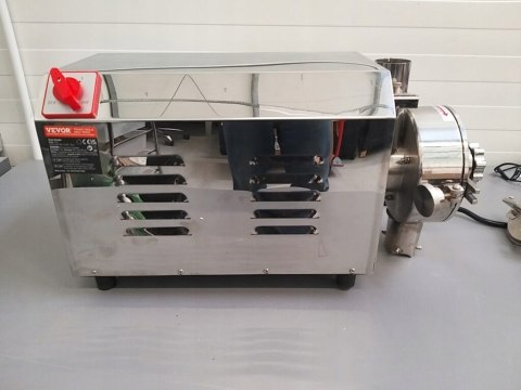 Młynek elektryczny do przypraw Vevor 2200W 2200 W stal nierdzewna