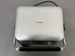 Gofrownica Iron Waffle 5010 1600W wyświetlacz 5 różnych programów