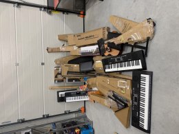 PAKIET Instrumenty Zwroty Konsumenckie keyboardy gitary skrzypce akcesoria