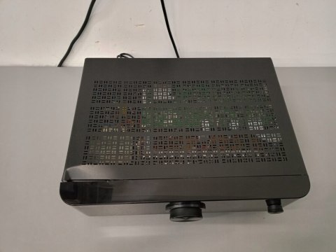 Amplituner Yamaha RX-V6A 7.2 czarny