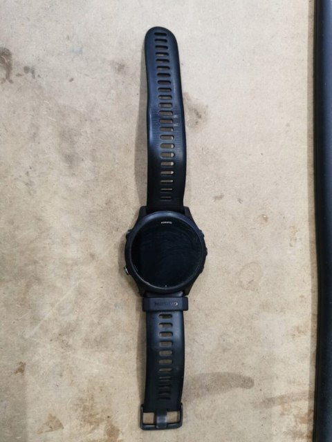 Zegarek sportowy Garmin Forerunner 945 czarny