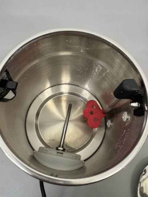 RUSSELL HOBBS Czajnik Elektryczny Retro 1,7L 2400W Kremowy Stal Nierdzewna