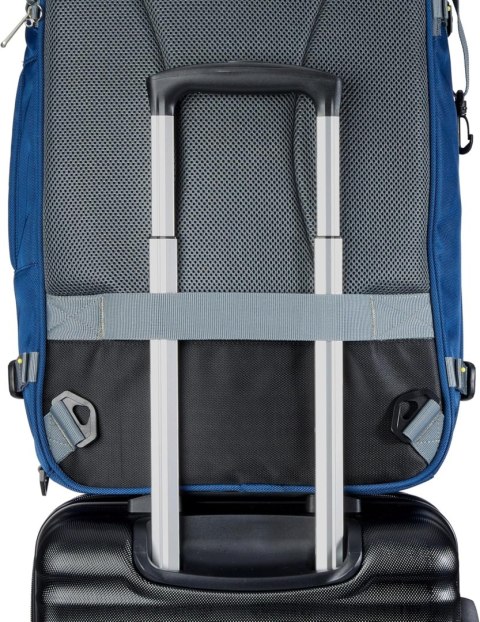 Plecak turystyczny AmazonBasics Carry-On 41-60 l niebieski