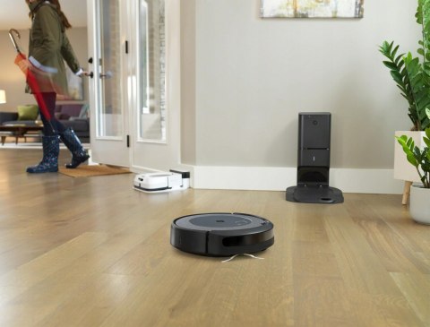 Robot sprzątający iRobot Roomba i4+ srebrny/szary
