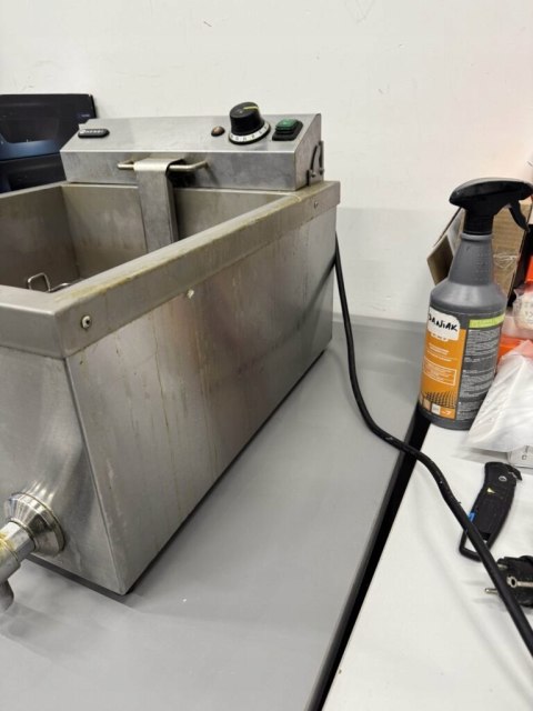 Urządzenie do smażenia pączków Hendi 205914 3500 W