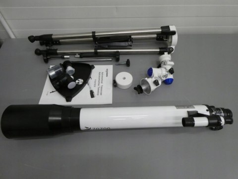 Teleskop F70070EQ 700 mm