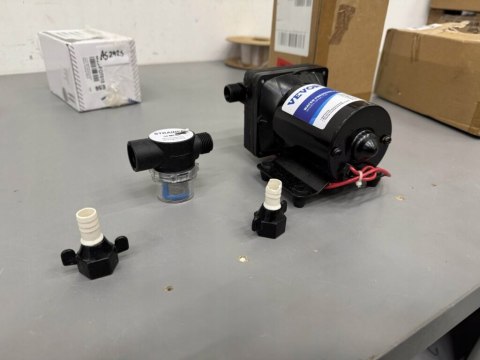 Pompa ciśnieniowa przeponowa do wody 14 l/min 12V 2,76 bar