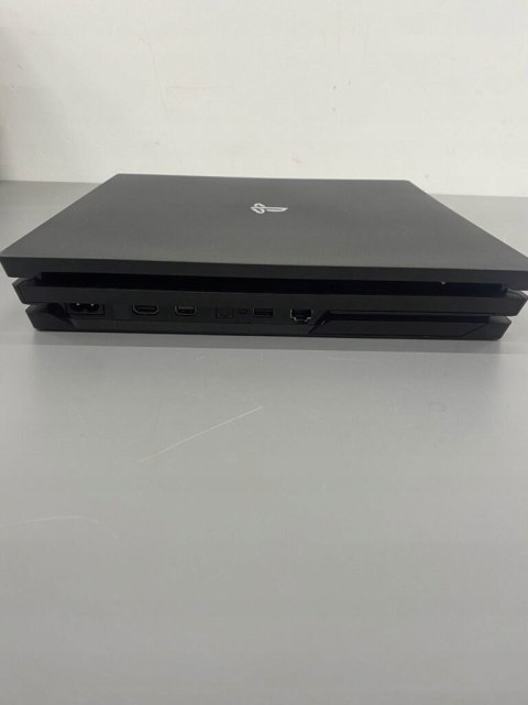 Konsola Sony PlayStation 4 pro