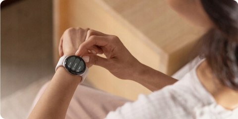 Smartwatch Google Pixel Watch 2 złoty