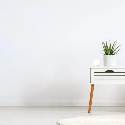 Airthings Wave mini - czujnik jakości powietrza, wilgotności, temperatury i