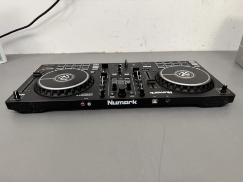 Numark Mixtrack Pro FX - kontroler Serato Dj