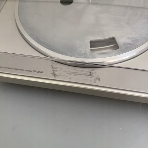 Gramofon Denon DP-300F srebrny