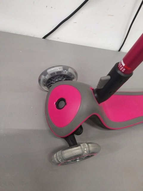 Hulajnoga trójkołowa Globber 444-410 Różowy