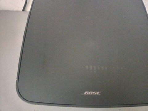 Subwoofer aktywny Bose Bass Module 500 czarny 1200 W