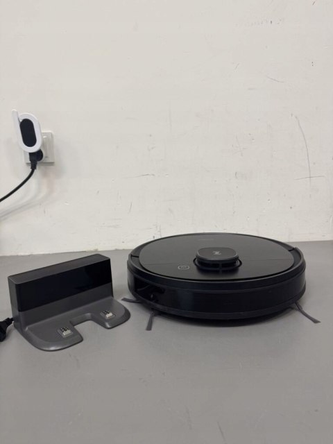 Robot sprzątający Ecovacs Deebot Ozmo 950 czarny