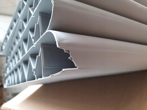 Szafa Terry 180 x 89,7 x 53,7 cm - tworzywo sztuczne
