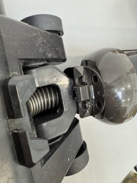 Eureka NEW400 odkurzacz mop bezprzewodowy 2w1 do podłóg i sierści zwierząt