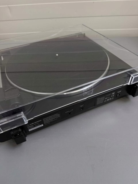 Gramofon Audio-Technica AT-LP60XBT czarny