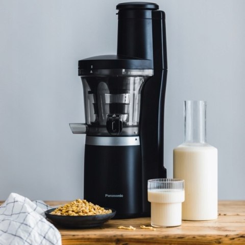 Wyciskarka wolnoobrotowa Panasonic MJ-L700KXE 150W 45 obr/min czarna