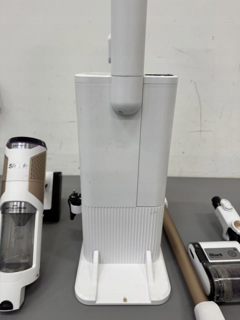 Odkurzacz pionowy Shark Detect Clean & Empty IW3612EUT biały