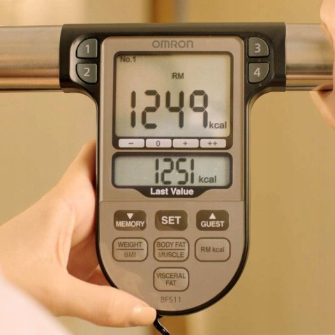 Waga łazienkowa analityczna Omron BF511 do 150 kg niebieska