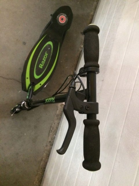 HULAJNOGA ELEKTRYCZNA RAZOR POWER CORE E90 OKAZJA!