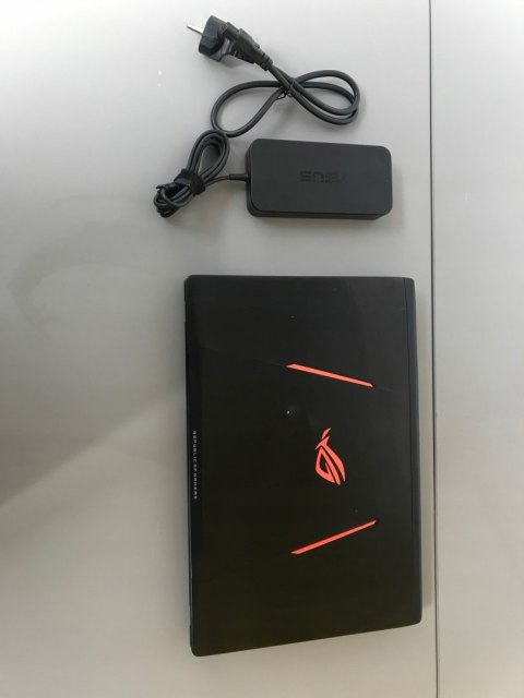 ASUS ROG Strix GL553V 16GB GTX1050 i7-7700HQ 250GB ASUS ROG Strix GL553V 16GB GTX1050 i7-7700HQ 250GB