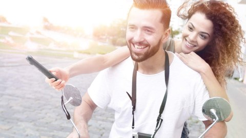 Sferyczna kamera sportowa 3D QooCam 4K UHD