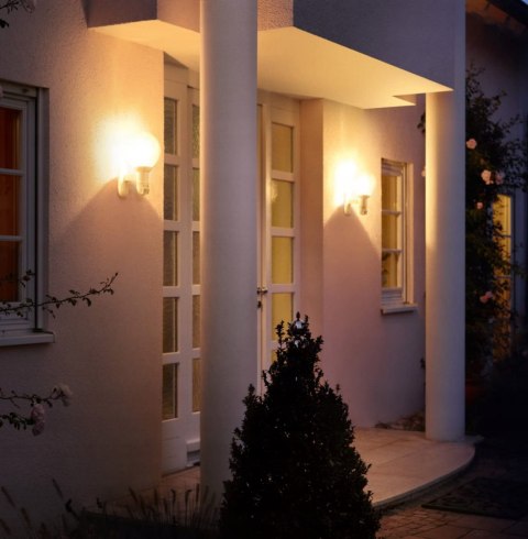 Lampa z czujnikiem ruchu Steinel L585 max. 60W E27