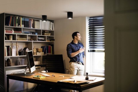 Oprawa sufitowa Philips Hue Pillar GU10 5W czarna