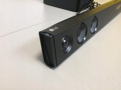 SOUNDBAR LG SJ3 2.1 300W BT USB BLACK OKAZJA HIT! SOUNDBAR LG SJ3 2.1 300W BT USB BLACK OKAZJA HIT!