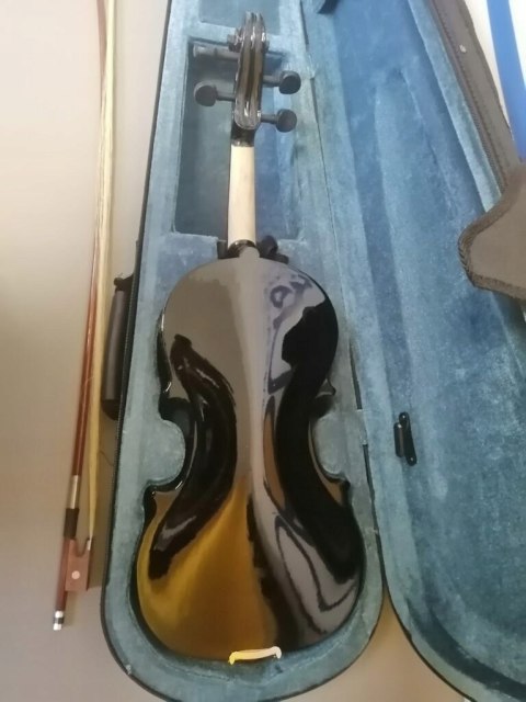 SKRZYPCE FORENZA F1151ABK UNO-SERIES 4/4 BLACK HIT