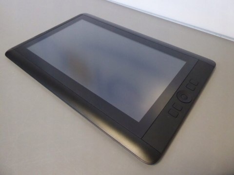 Tablet graficzny Wacom Cintiq 13HD MEGA OKAZJA Tablet graficzny Wacom Cintiq 13HD MEGA OKAZJA